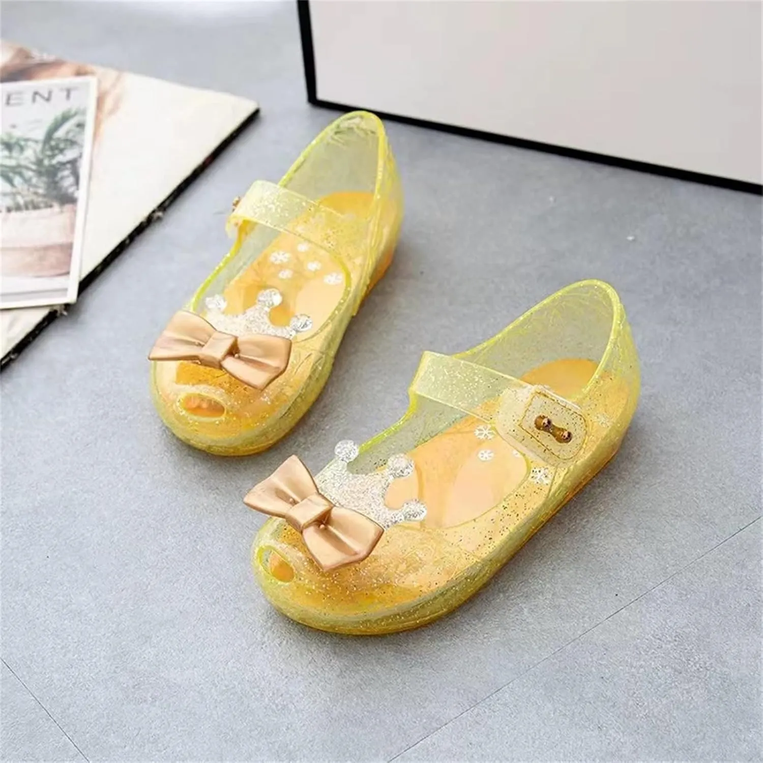 5 Apparel Girls Shoes Crown Flash Diamond Crystal Soft Sole Non Slip Sandals Jelly Dance Shoes Princess Shoes Neutral Baby Shoes