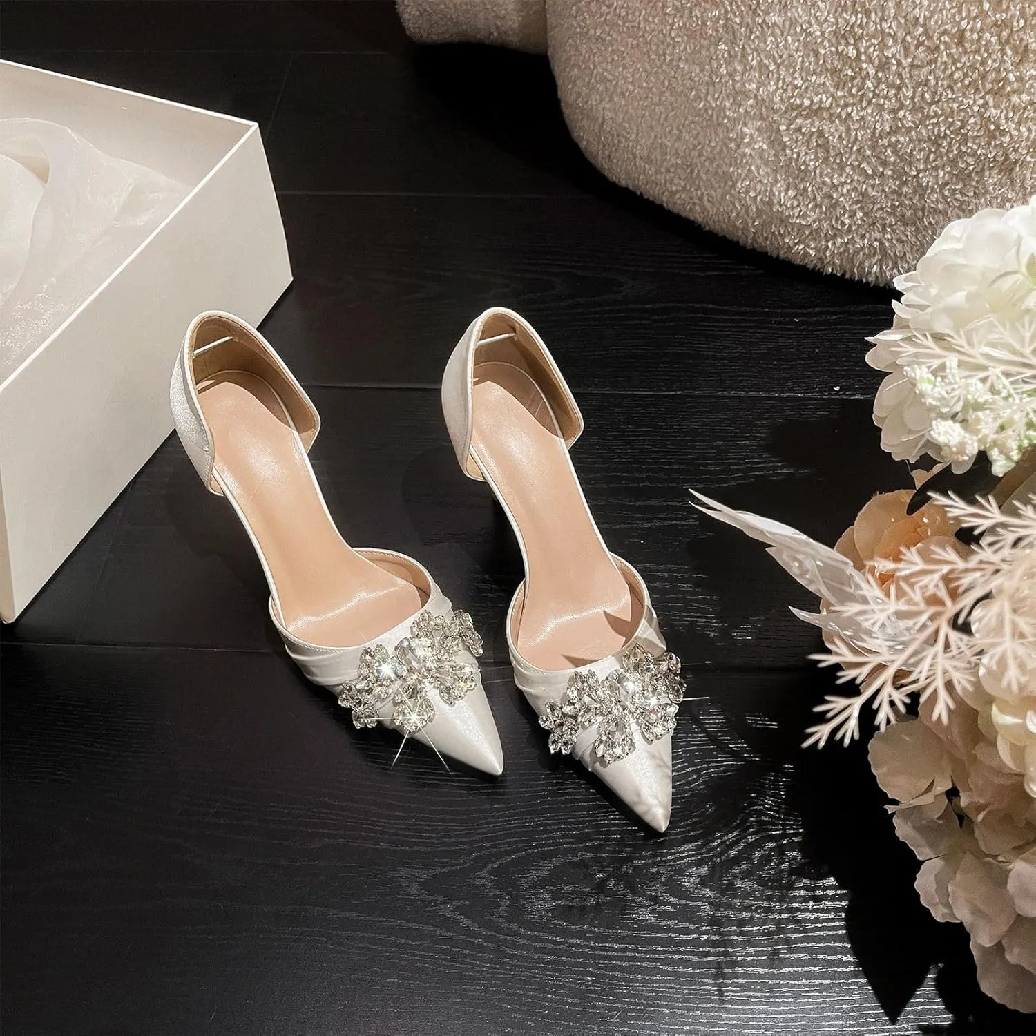 AOQUNFS Women's High Heels Closed Toe Stiletto Pointed Toe Satin Crystals Ankle Dress Wedding Party Pumps Shoes