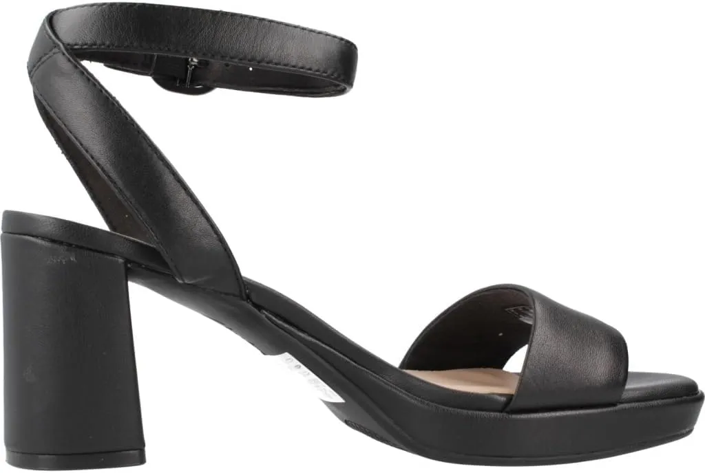 Clarks Women's Ambyrlyn Bay Pump