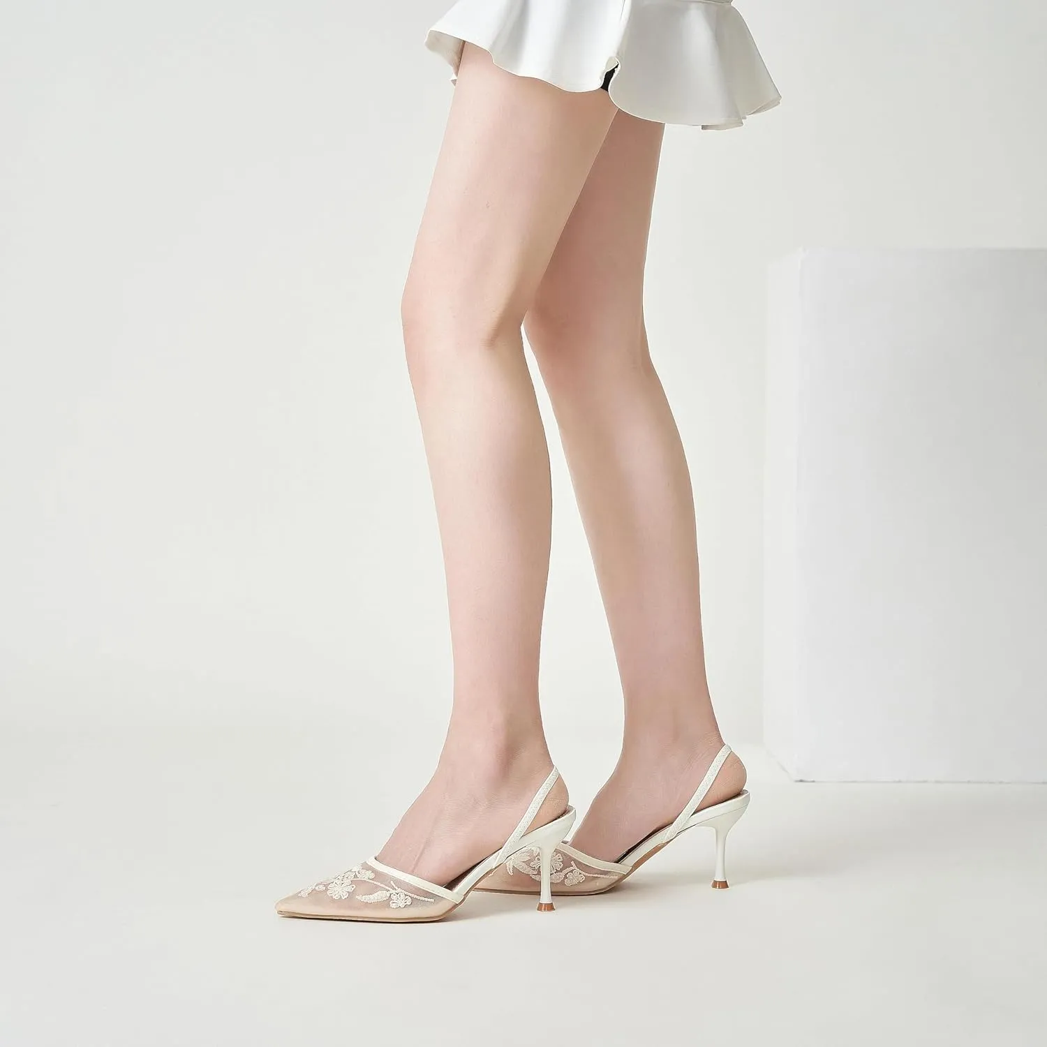 Embroidered Mesh Slingback Heels for Women White Pearl Kitten Heel Pumps Pointed Toe Backless Wedding Shoes