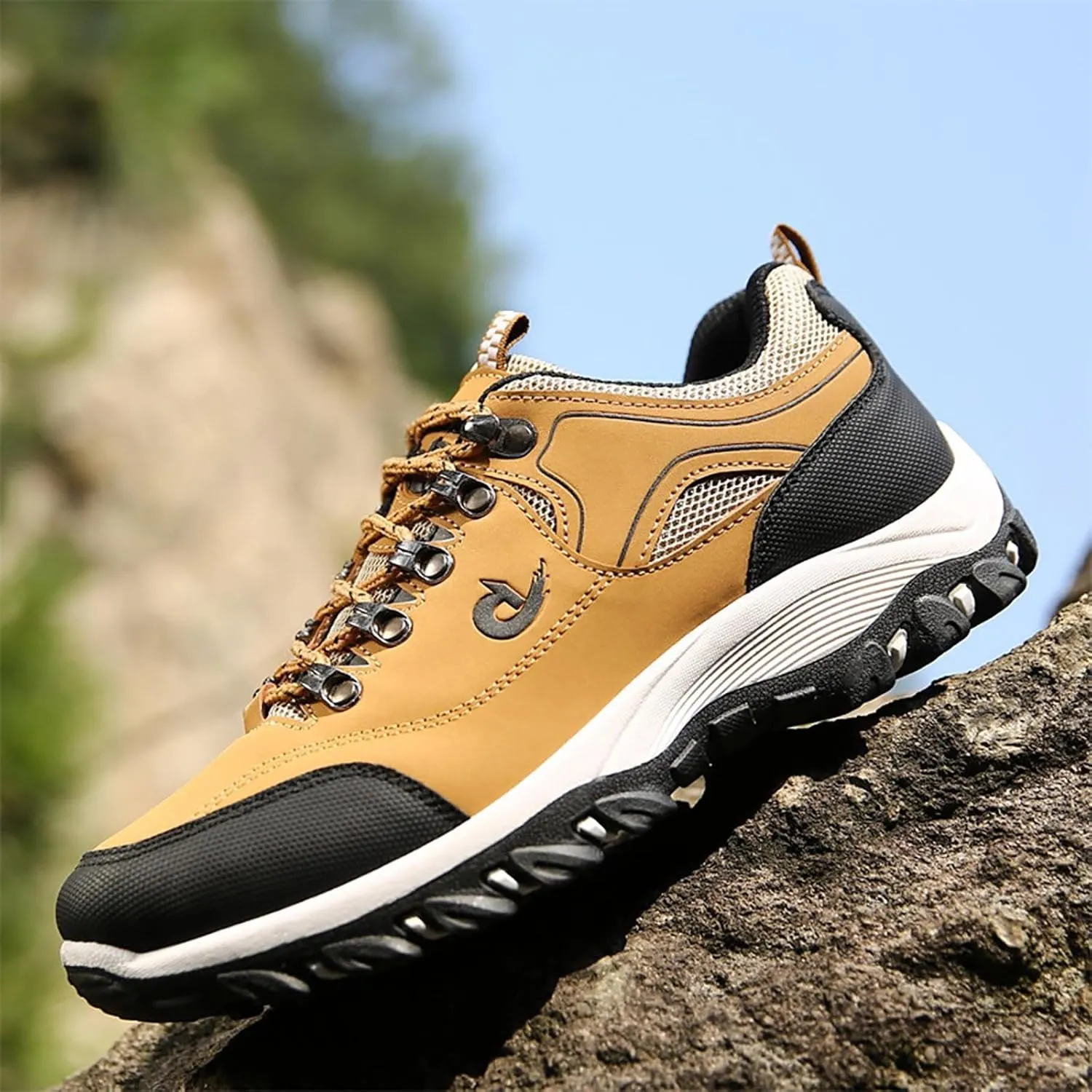 Fashion Men's Outdoor Non Slip Sport Shoes Lace Up Mountaineering Sneakers Sneaker Organizers and Storage Men
