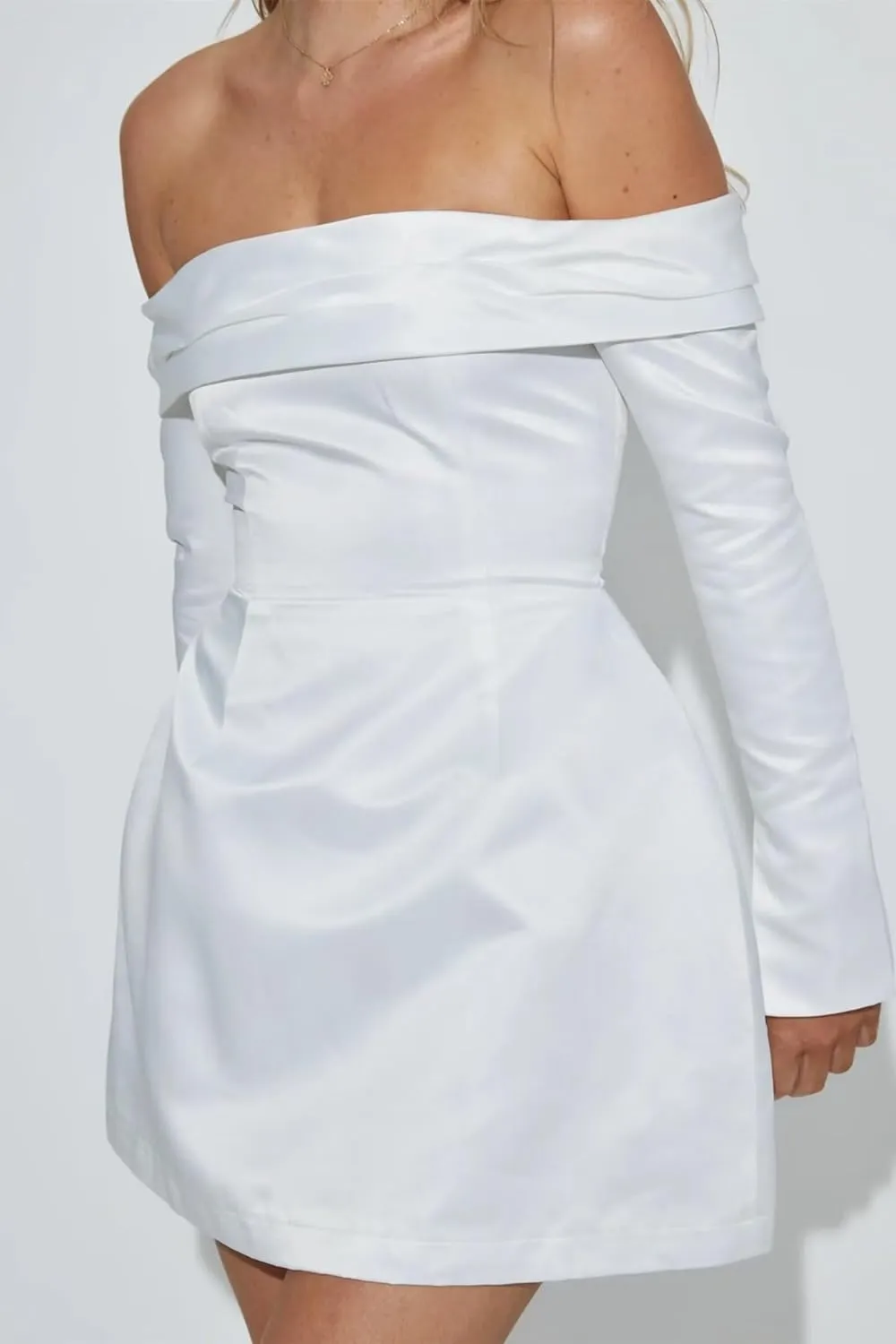 UZN Short Wedding Dresses for Women 2025 Mini Bridal Dress Wedding Reception Gowns for Bride
