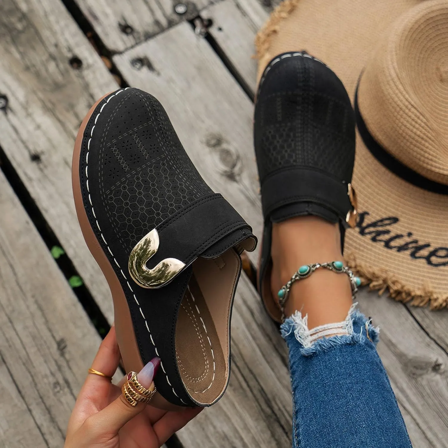Womens Closed Toe Hollow Slides Sandals Summer Comfort Slippers Outdoor Walking Flats Thick-Soled Slip on Shoes