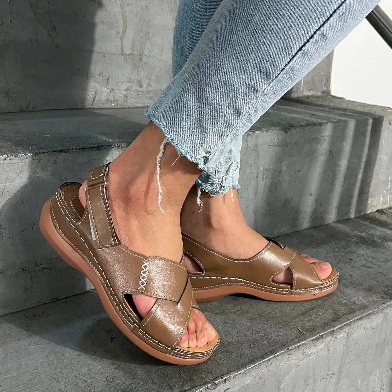 Womens Crisscross Sandals, Orthopedic Sandals with Arch Support, Back Strap Low Wedge Sandal, Dressy Summer Sandal 2025, Open Toe Beach Walking Shoes for Vacation Lightweight Breathable Comfortable