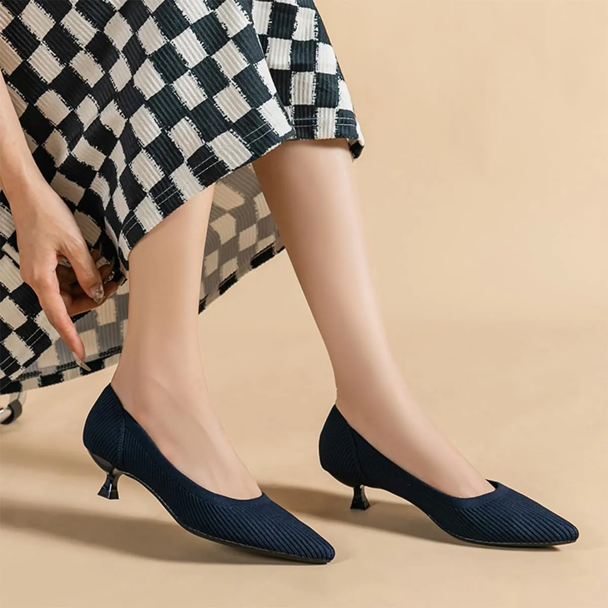 Womens Kitten Heels Pumps Shoes Comfortable Knit Closed Toe Heels for Women Work Office Casual Wedding Dressy