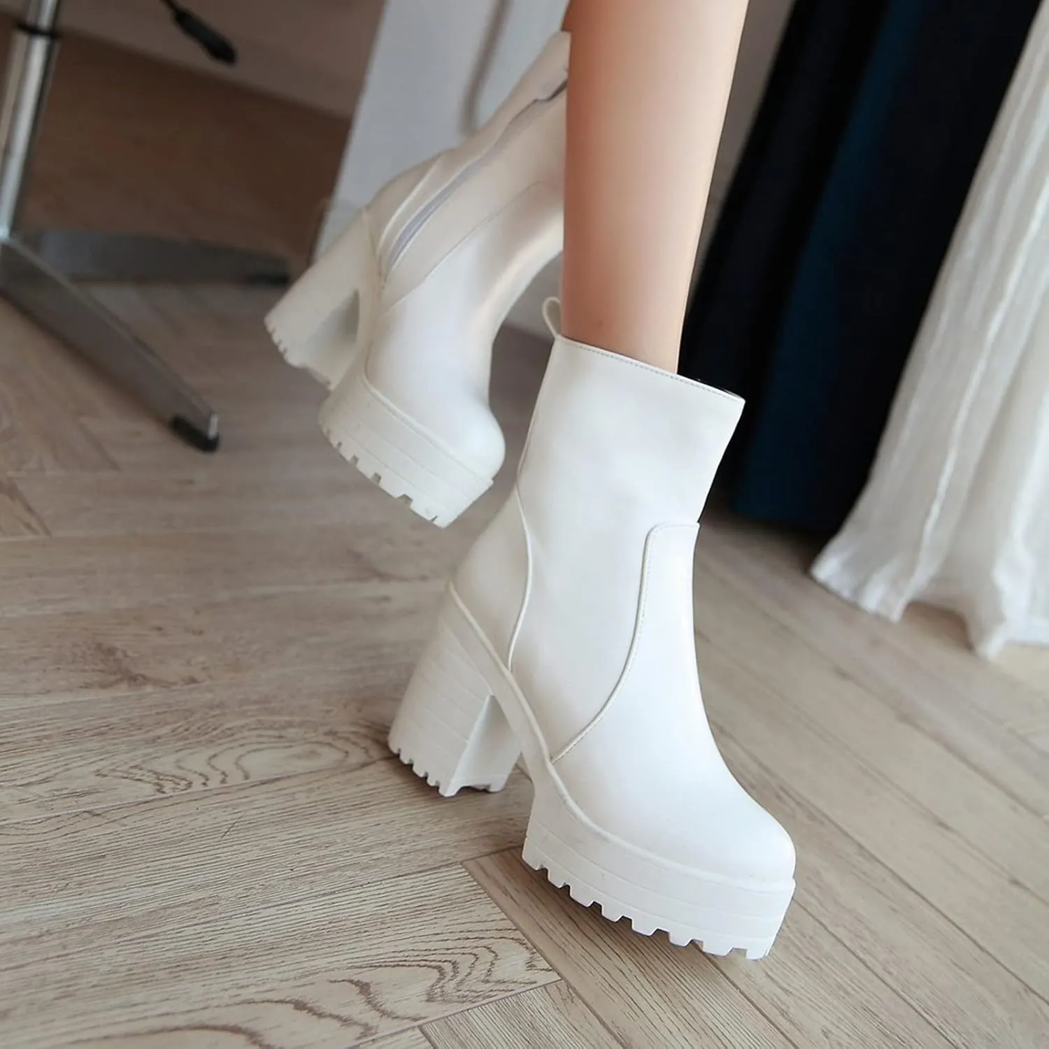 Yck-SAiWed Winter Platform Boots for Women Fashion Lug Sole Ankle Boots Dressy Round Toe Chunky Block Heel Go Go Boots with Side Zipper