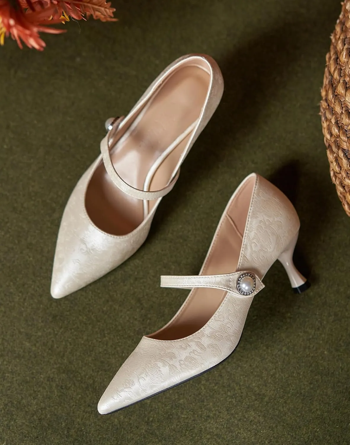 YooPrettyz Women Closed Pointed Toe Pearls Evening High Heels Bridal Dressy Pumps Satin Wedding Shoes